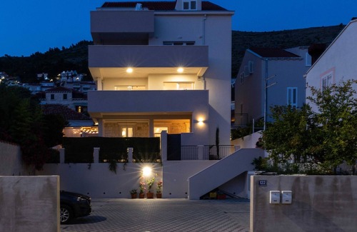 Gruz Apartment | Apartments aMare - Three Bedroom Apartment with Terrace and Jacuzzi