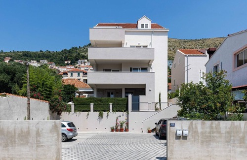 Gruz Apartment | Apartments aMare - Three Bedroom Apartment with Terrace and Jacuzzi