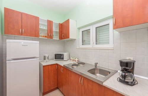Vrpolje Apartment | Apartments and rooms Goran, (13628), Makarska, Croatia