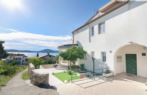 Prvic Luka Apartment | Apartments Angel (115461-A1) - Prvic Sepurine