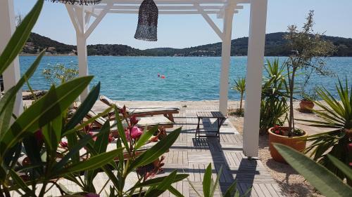 Tijesno Apartment | Apartments Antonio