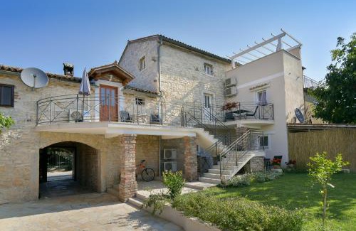 Tar-Vabriga Apartment | Apartments Borgo 8