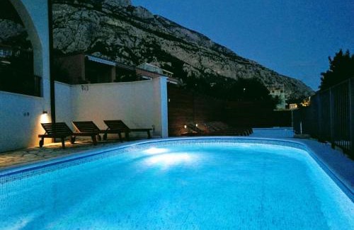 Veliko Brdo Apartment | Apartments Fiona - away from city crowds