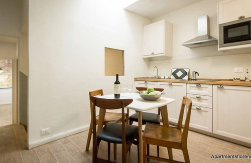 San Lorenzo Apartment | Apartments Florence- San Marco Suite VII