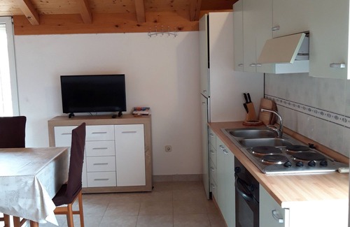 Jezera Apartment | Apartments Ivanka (10731-A2) - Jezera - island Murter