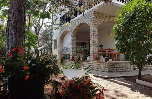 Jezera Apartment | Apartments Snježana (21551-A3) - Jezera - island Murter