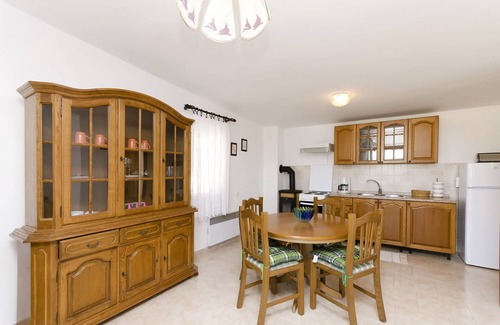 Jezera Apartment | Apartments Jerko (89601-A2) - Jezera - island Murter