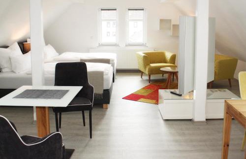 Hoehr-Grenzhausen Apartment | Apartments im Chateau d'Esprit