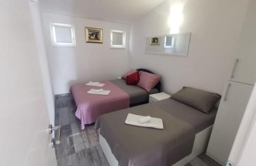 Ribarica Apartment | Apartments Julia & Nika