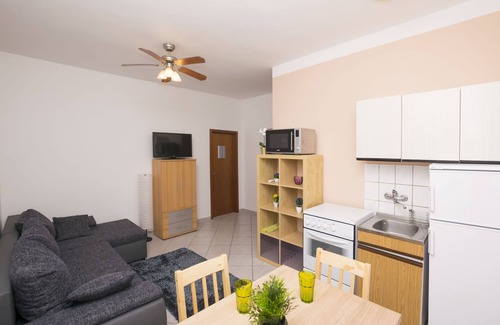 Pirovac Apartment | Apartments Katarina (48001-A2) - Pirovac