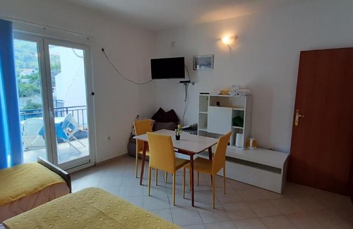 Okuklje Apartment | Apartments Lampalo