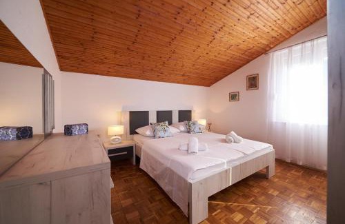 Kamen Apartment | Apartments Lara