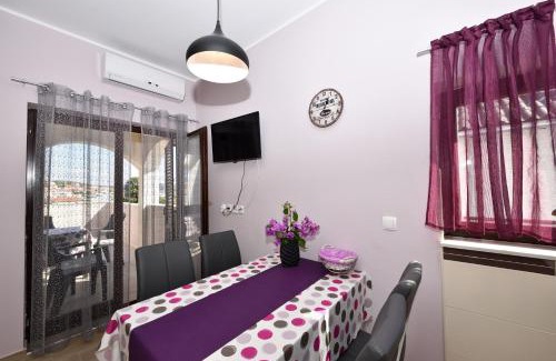 Jezera Apartment | Apartments Lavanda - free parking and grill
