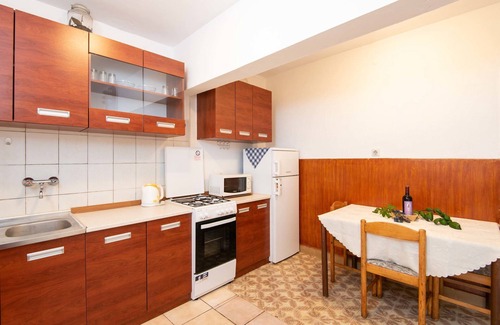 Kuciste Apartment | Apartments LUCY (71636-A1) - Kuciste