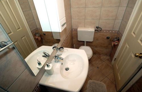 Dugis Apartment | Apartments M&M