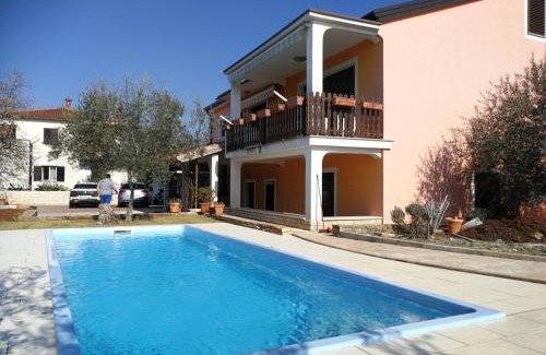 Krizine Apartment | Apartments Majda
