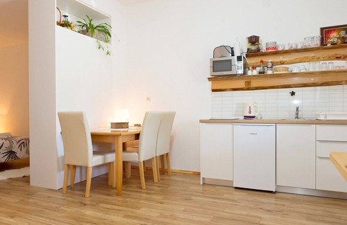 Korenica Apartment | Apartments Milan, (16064), Korenica, Croatia
