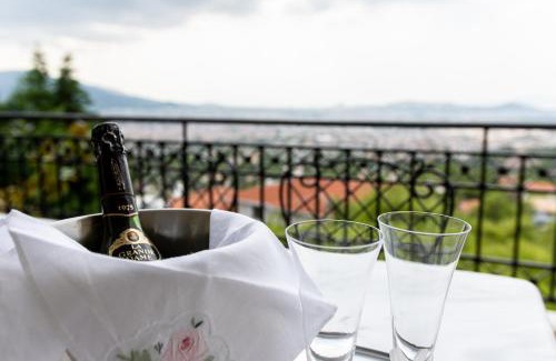 Penteli Villa | Apartments Nina