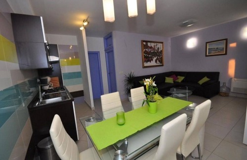 Prvic Luka Apartment | Apartments Njoko (11182-A1) - Prvic Sepurine