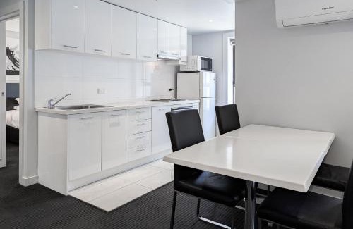 North Melbourne Apartment | Apartments on Chapman