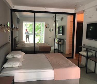 Afanasivsʹkyy Yar Apartment | Apartments on Hoholivska 1-3