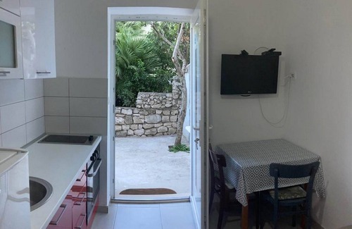 Okuklje Apartment | Apartments Paolo- Comfort One Bedroom Apartment with Terrace and Sea View(A2+2) LILIJAN