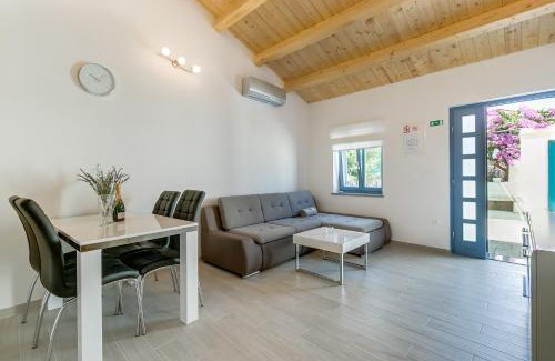 Veli Losinj Apartment | Apartments Relax