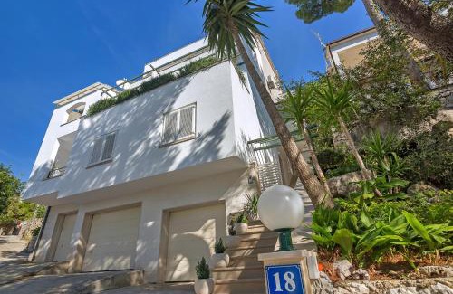 Bratus Apartment | Apartments Rita