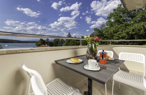 Soline Apartment | Apartments Sucic 2 (49854-A2) - Soline - island Krk
