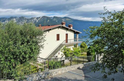 Oldesio Apartment | Apartments San Rocco, Tignale