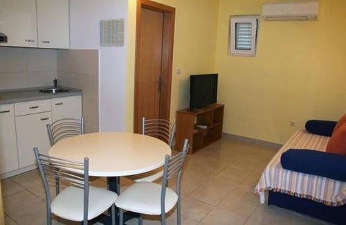 Vrpolje Apartment | Apartments Sini (10227-A4) - Makarska