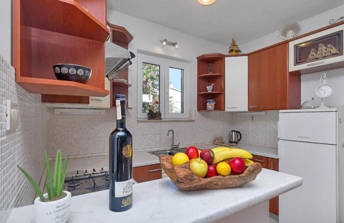 Bili brig Apartment | Apartments Smiljka (116461-A1) - Makarska