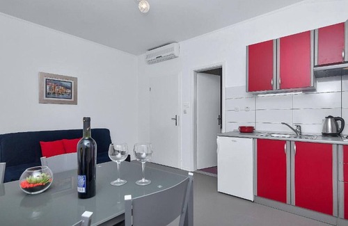 Bili brig Apartment | Apartments Smiljka (116461-A2) - Makarska