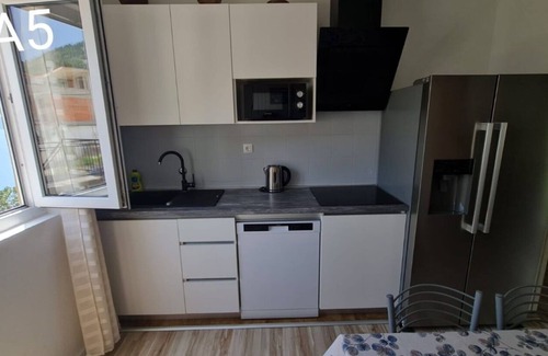 Zivogosce Apartment | Apartments Tiho (102681-A5) - Zivogosce