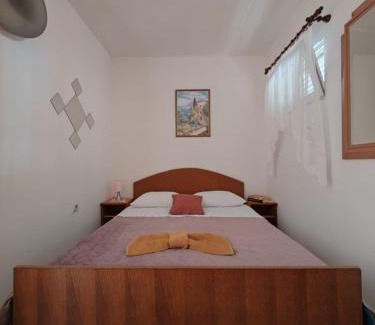 Igrane Apartment | Apartments Turan Centrally Located with Free Parking