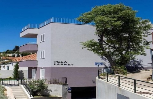Gruz Apartment | Apartments Villa Karmen - Two-Bedroom Apartment with Balcony and Sea View (Luči)