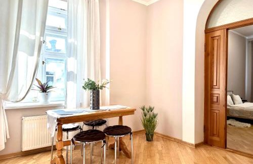 Rivne Apartment | Apartments with a coffee machine in the city center, near the theater and Zlata Plaza