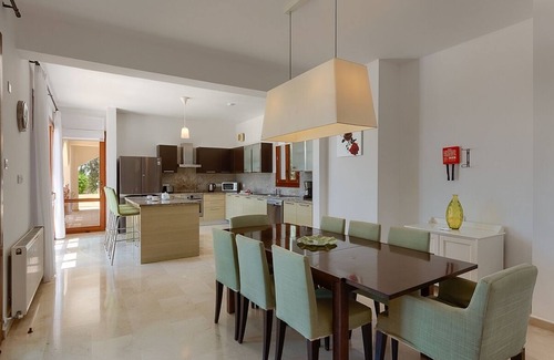 Aphrodite Hills Villa | Aphrodite Hills 5 Bedroom Villa - Tedora
