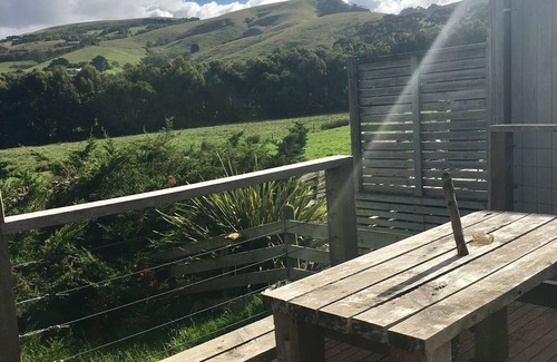 Apollo Bay House | Apollo Vista - newly refurbished, stylish home