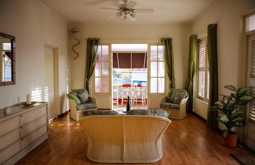 Colon House | Apolonia Boutique Hotel Curaçao