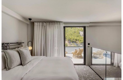Aperio House | Aposperia Memorable Living-2br