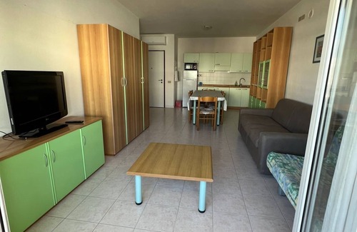 Caorle Apartment | App.Mare V&V res.Colombo with swimmingpool+solarium News - Caorle, Veneto, Italy