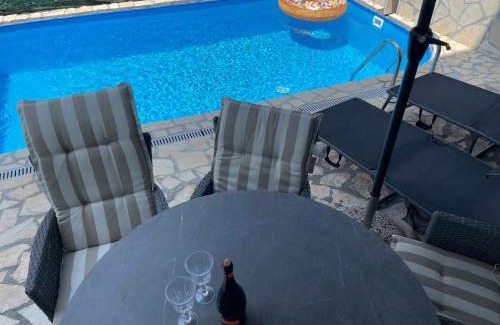 Karigador Apartment | APP Rebecca - private pool