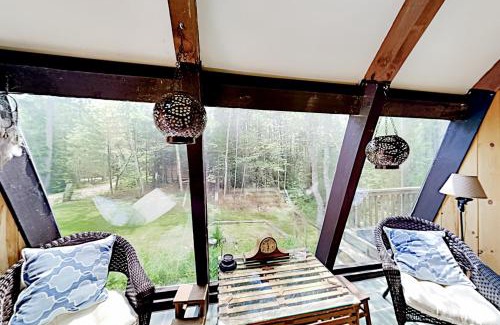 Bayville House | Appalachee Pond Waterfront Cottage