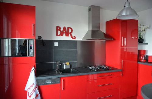 Cusset Apartment | Appart 50m²-clim, wifi, balcony, secure parking, near metro, all comforts