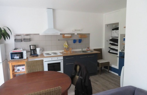 Basly Apartment | Appart' Basly - 10min from the beach - with garden