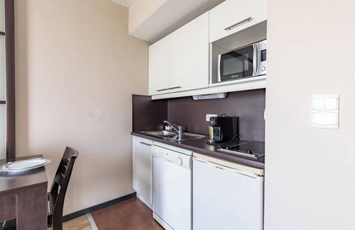Saint-Herblain Apartment | Appart'City Confort Nantes Ouest St Herblain