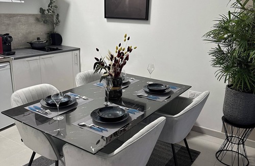 Drancy Apartment | Appart Design Proche Paris, Stade de France Très Calme