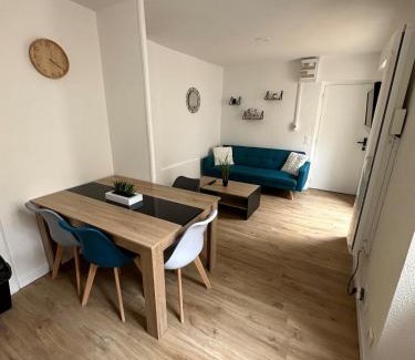 Saint-Donat-sur-l'Herbasse Apartment | Appartement T2 avec Grande Terasse