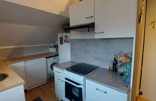 Champagne-sur-Seine Apartment | Appart Gare à 5minutes à Pieds. Château de Fontainebleau à Côtés et Autres